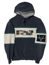 Load image into Gallery viewer, TAG PATCH HOODIE - METAL GREY/WHITE
