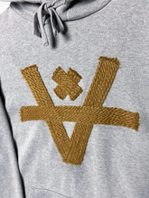 Load image into Gallery viewer, YARN V HOODIE - GREY
