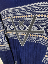 Load image into Gallery viewer, COZY SWEATER 8 - NAVY/WHITE
