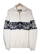 Load image into Gallery viewer, COZY SWEATER 7 - WHITE/NAVY
