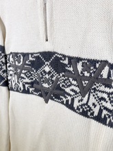 Load image into Gallery viewer, COZY SWEATER 7 - WHITE/NAVY
